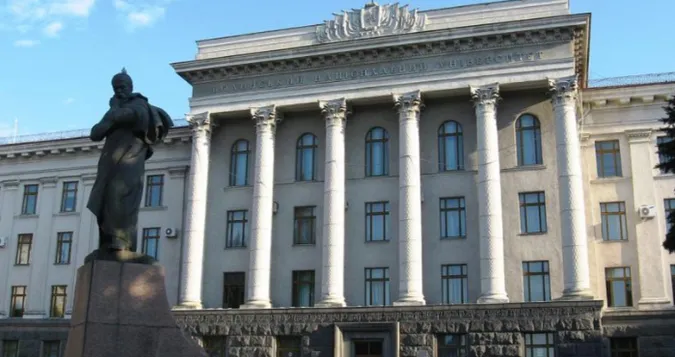 Чи підуть з 22 до 24 лютого на «дистанційку» волинську студенти