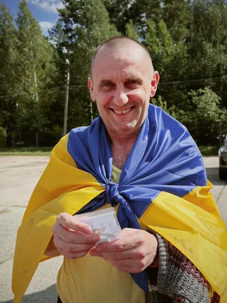 З білорусі в Україну повернулися 10 зниклих безвісти воїнів (фото)