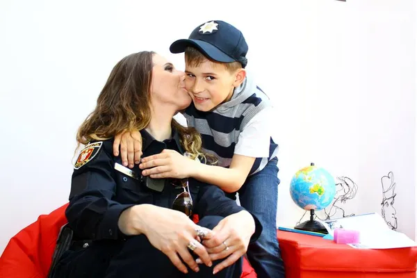 Луцькі мами-поліцейські взяли участь у фотосесії