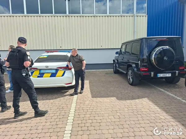 Микола Юнак викликав поліцію через приїзд журналістів