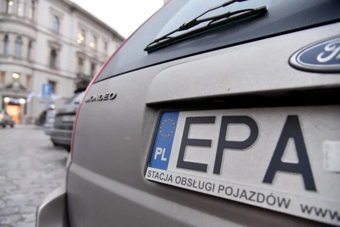 Відстрочка: коли почнуть діяти штрафи на «євробляхи»