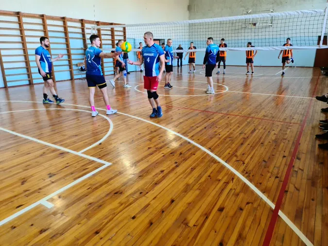 У щорічному волейбольному турнірі у Підгайцях перемогли рятувальники (фото)