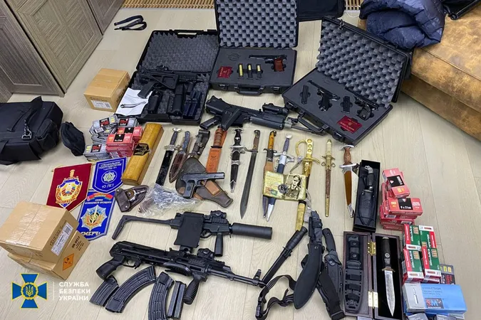СБУ арештувала майно охоронця Януковича на 50 мільйонів гривень (фото)
