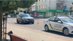 У Луцьку на проспекті Волі «рендж ровер» збив 12-річного хлопчика (відео)