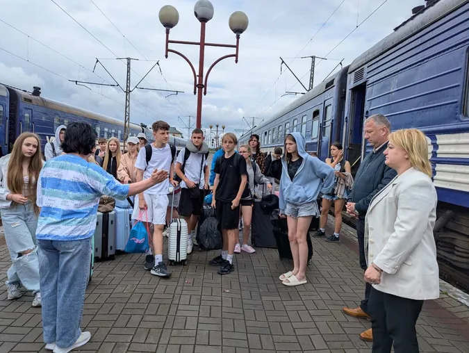 Відпочити – на Волинь: у Ковелі зустріли дітей з прифронтової Миколаївщини