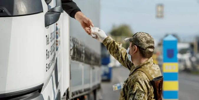 На Волині подружжя допомогло виїхати з України 20 чоловікам
