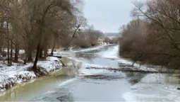 «Такої води не було п'ять років»: на Маневиччині почалась повінь (фото, відео)