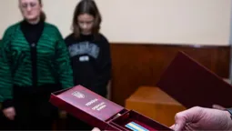 «Стояв горою за родину і товаришів»: на Волині родині загиблого нацгвардійця вручили його нагороду (фото)