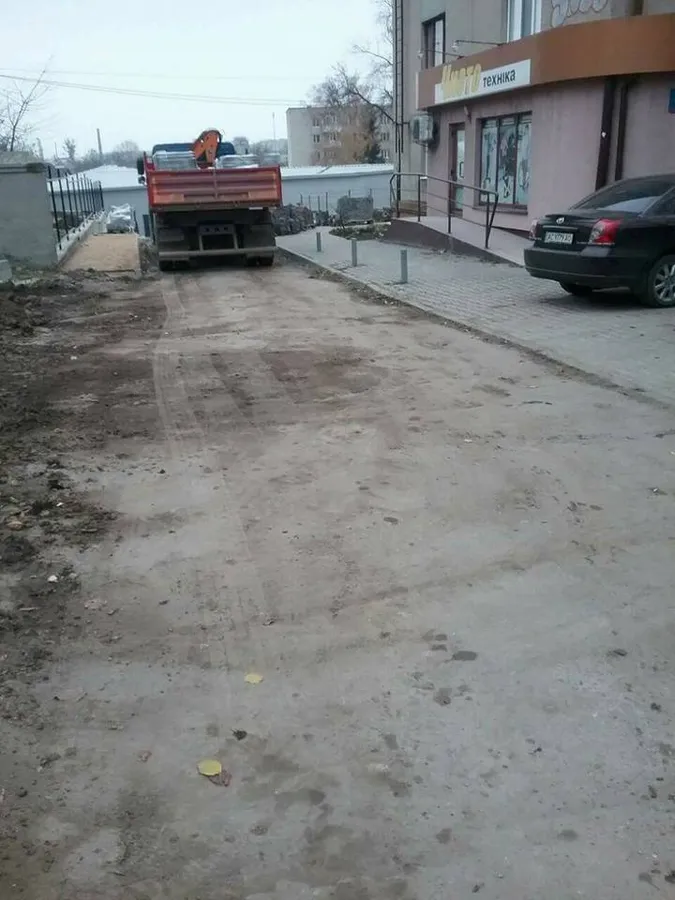 У Луцьку будівельників «сварили» за бруд на дорогах