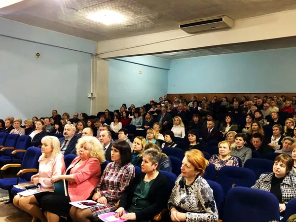 У ногу з розвитком: відтепер педколедж користуватиметься програмою для мультибордів безкоштовно (фото)
