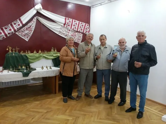 В Україну привезли унікальну колекцію англійських «леді-дзвоників» (фото)