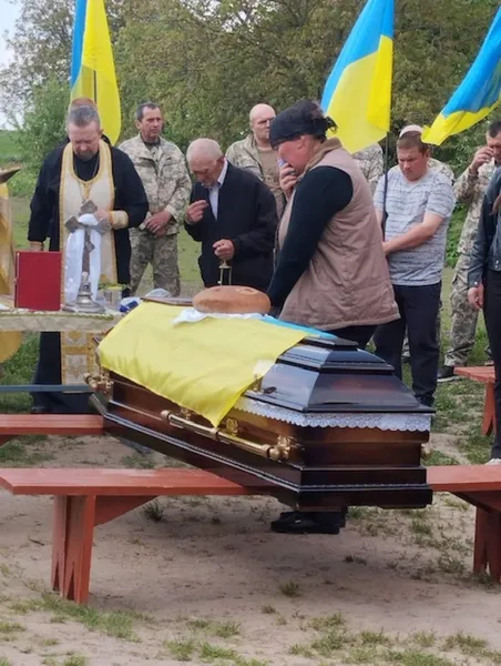 Воїну назавжди 55: на Волині прощалися з батьком п'ятьох дітей (фото)