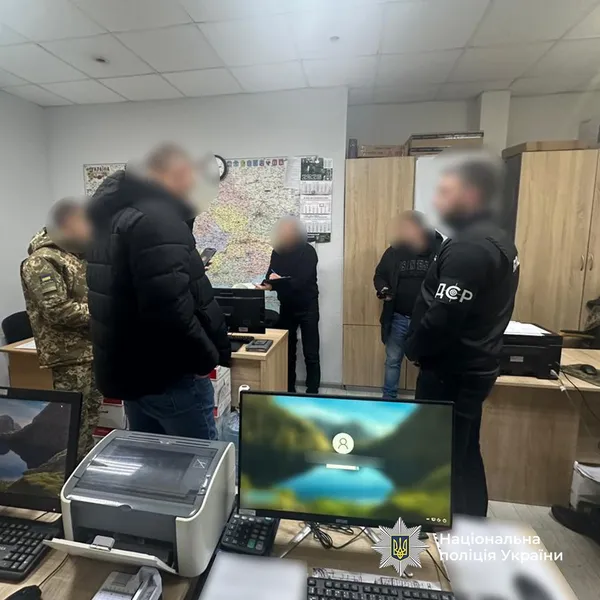 Піймали на гарячому: на Волині викрили схему «відкатів» у прикордонному загоні (фото)