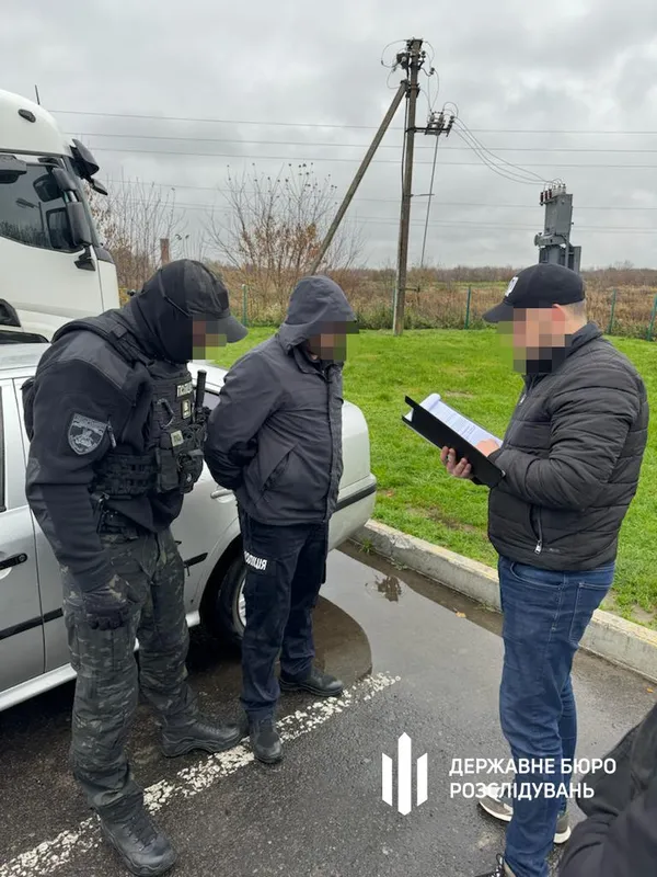 На Волині правоохоронець і прикордонник випускали ухилянтів за кордон