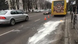 У Луцьку маршрутка збила пішохода (фото)
