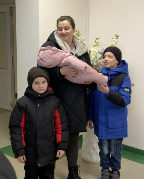 Мріяв про донечку, але так і не встиг потримати її на руках: у Луцьку виписали новорароджену крихітку загиблого Героя