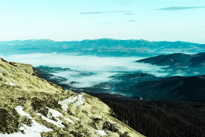 Луцький фотограф показав казкові світлини зимових Карпат (фото)