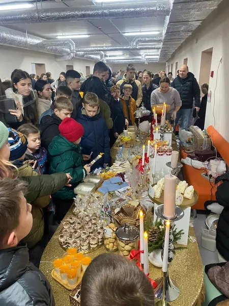 У Рованцях відбувся благодійний ярмарок на підтримку ЗСУ (фото)