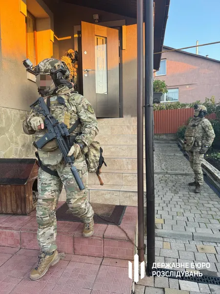 У депутатки Хмельницької міськради знайшли понад 1,5 млн незадекларованих доларів (фото)