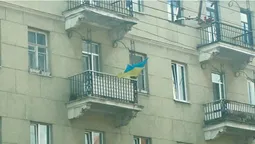 Синьо-жовті балкони Луцька: День Незалежності на фото під іншим кутом
