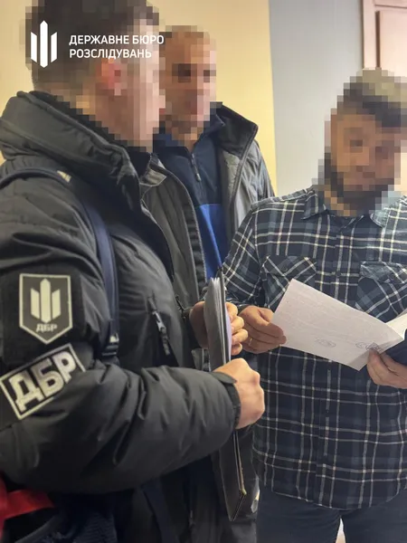 На Дніпропетровщині заступник командира частини привласнив 24 прилади нічного бачення (фото)