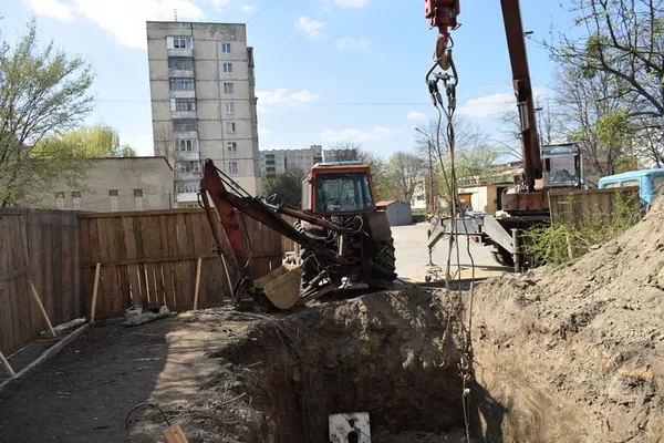 Сказали,  коли на ЛПЗ з'явиться гаряча вода 