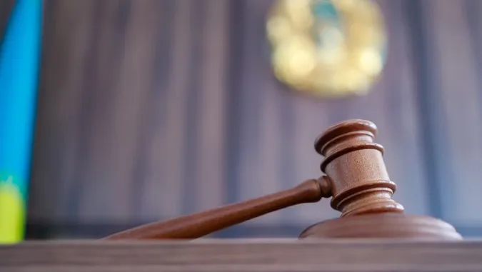 Мав пляшку алкоголю, але на стіл не поставив: волинянин ледь не зарізав товариша