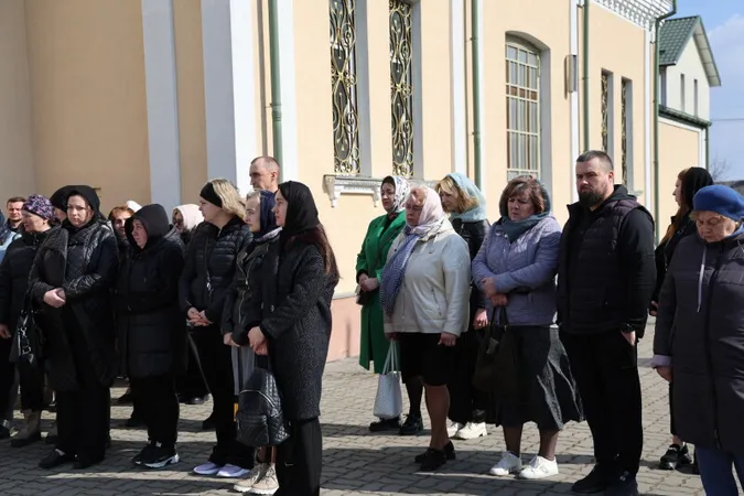 У Луцьку провели в останню дорогу полеглого Героя Дениса Савчука