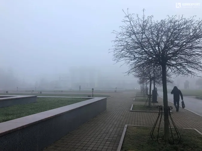 Луцьк оповив густий туман (фото)