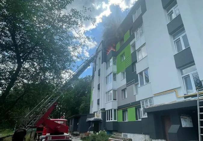 Господиня покурила: у Володимирі горіла квартира у багатоповерхівці