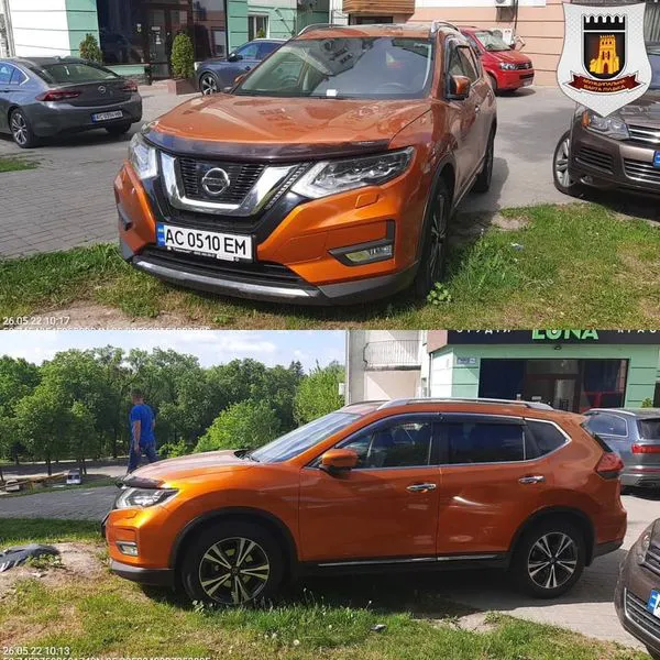 У Луцьку паркохами влаштували стоянку в сквері (фото)