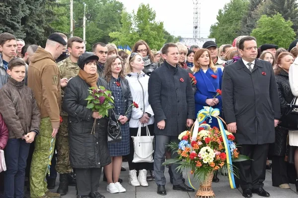У Луцьку вшанували пам'ять жертв Другої світової війни (фото)