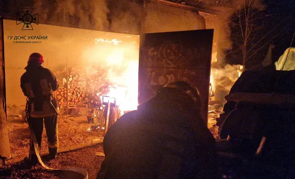 У Локачах вночі сталася пожежа (фото)
