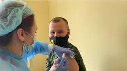 Луцьких нацгвардійців вакцинують проти коронавірусу (фото)