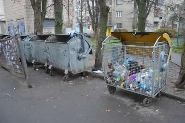 На жаль, усі вони відкриті та забруднені 