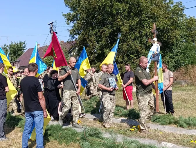 У Луцькому районі попрощалися із молодим прикордонником Миколою Дроздюком (фото)