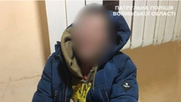 У Ковелі затримали дебошира, який "заривався" до патрульних (фото, відео)