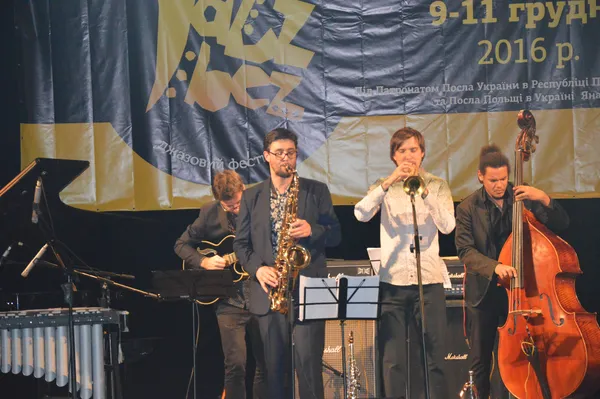 У джазі тільки Луцьк. Завершився другий день фестивалю «JAZZ BEZ»