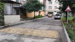 У Луцьку на Львівській з'явились нові «лежачі поліцейські» (фото)