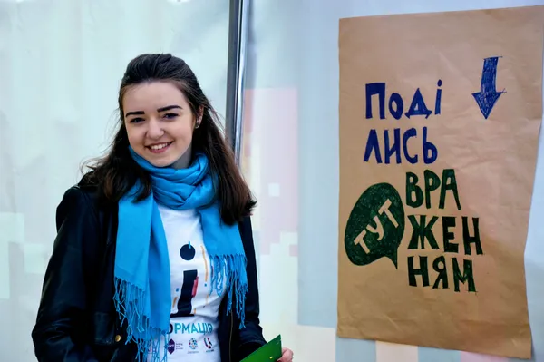 Як із Театрального майдану Луцька потрапити в космос (фоторепортаж)