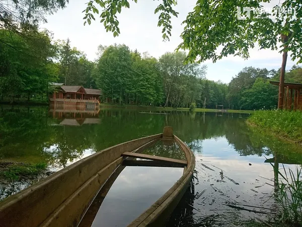 Можете порівняти, як у травні 2019 року виглядало це місце