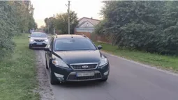 Йшла узбіччям: на Волині авто збило 16-річну дівчину