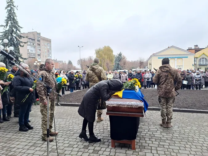 У Ковелі попрощалися із гранатометником Ростиславом Кравчуком (фото)