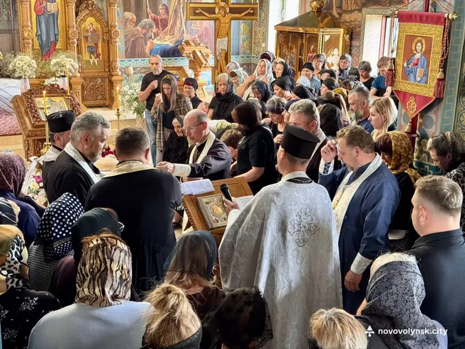 На Волині в останню путь провели Героя Євгена Мазурка (фото)