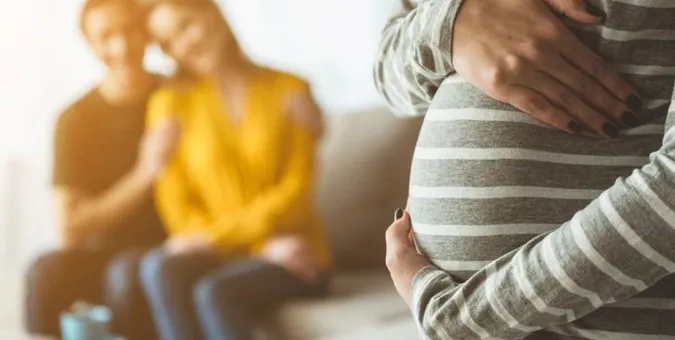 Держава зайва в цьому інтимному процесі, – Фурса про сурогатне материнство