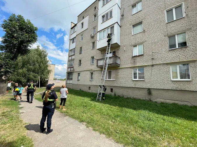 У Ковелі рятували 2-річну дівчинку (фото)