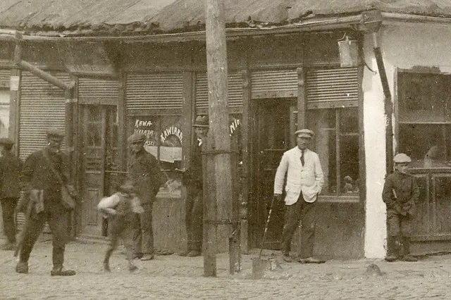 Кав'ярня біля Глушецького мосту. Початок 1920-х