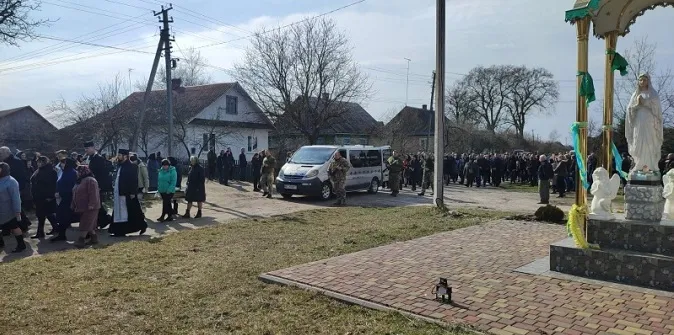 На Волині пропрощалися із захисником Валентином Наумчуком (фото, відео)