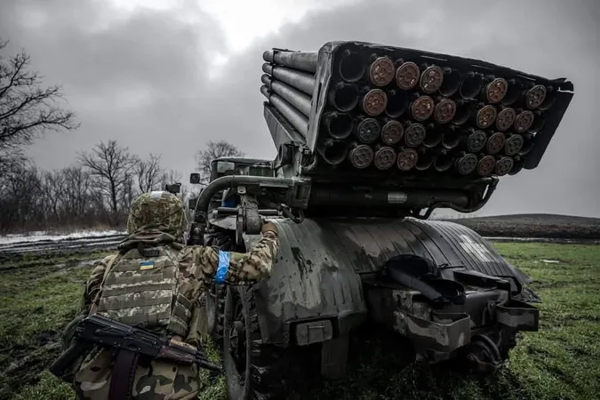 Близько 918 180 окупантів, 10 515 танків, 31 505 БпЛА: втрати ворога на 2 квітня