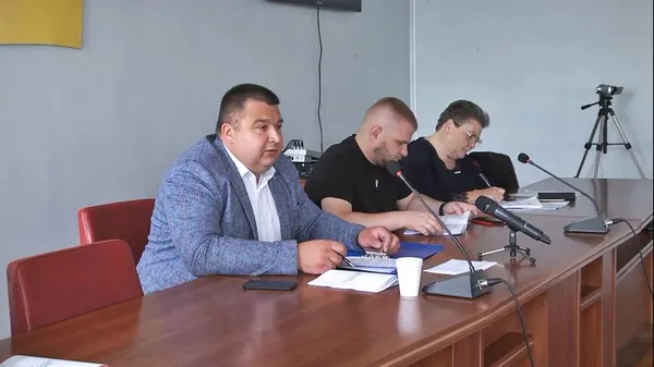 Міський голова В’ячеслав Поліщук (ліворуч)